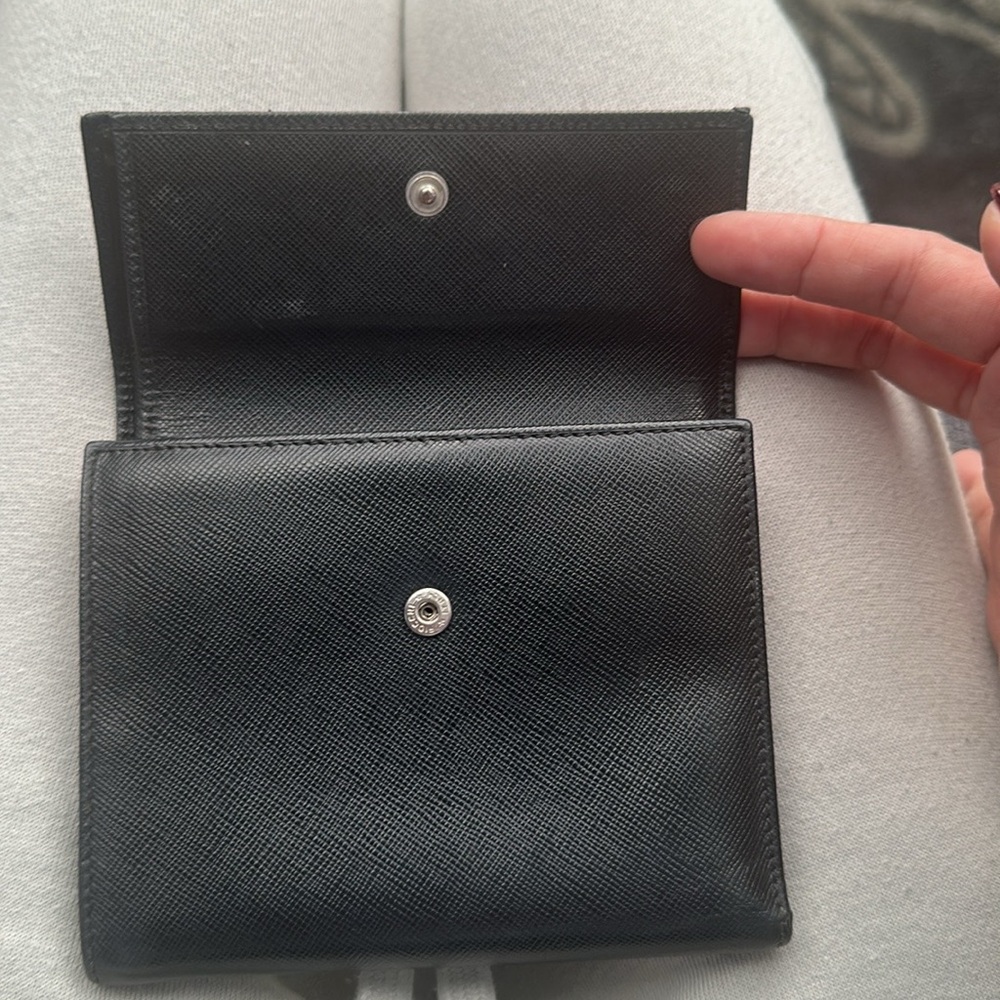 Prada Black Saffiano Leather Wallet damaged - Picture 7 of 13